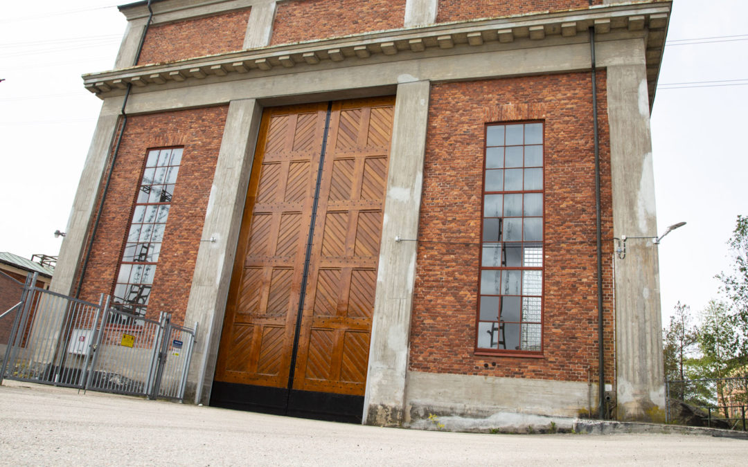 Rejält trähantverk med ny lyster