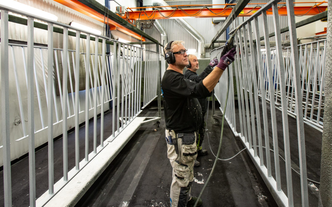 450 meter staket kommer lastat
