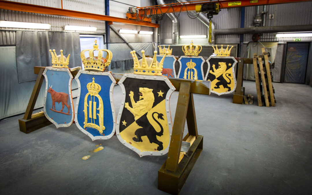 Historiska kungs- och landskapsvapen klara för renovering
